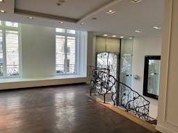 Prime Location Boutique - Triangle d'Or Paris - Image 3