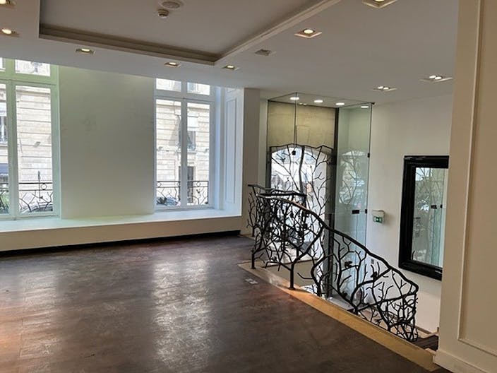 Prime Location Boutique - Triangle d'Or Paris - Image 3