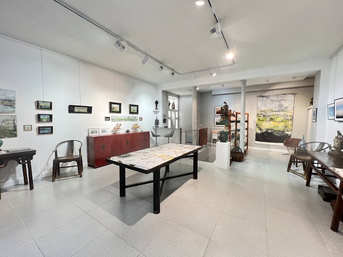 ESPACE DOUBLE NIVEAU – MARAIS – 140 M² – VITRINE SUR RUE – IDEAL FASHION WEEK & ÉVÉNEMENTS - Image 4