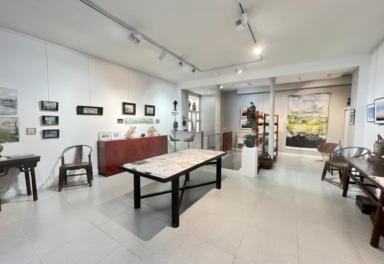 ESPACE DOUBLE NIVEAU – MARAIS – 140 M² – VITRINE SUR RUE – IDEAL FASHION WEEK & ÉVÉNEMENTS - Image 4