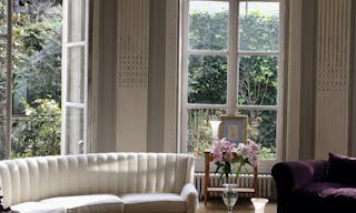 Magnificent Apartment in an 18th-Century Mansion - Image 2