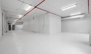 Storefront Whitebox Event Venue Photo Video Studio Art Gallery - Image 3