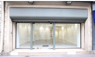 Shop in Paris - Image 0