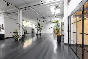 Super cool 280 sqm space in fondazione prada area - Image 7