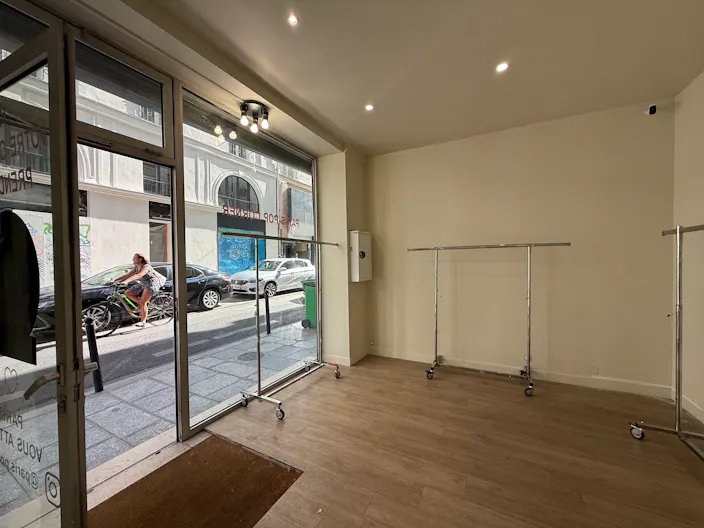 Local épuré 38m2 - possibilité de partager l'espace avec un autre locataire - Image 1