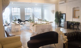 DTLA Grand Loft with High Ceilings - Image 6