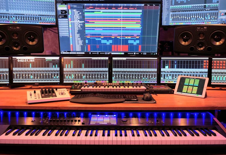 A stunning recording studio!!! - Image 3