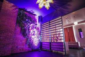 Upscale Loft in Flatiron with Sound System, Custom Lighting, Pool Table & Staff Provided - Image 7