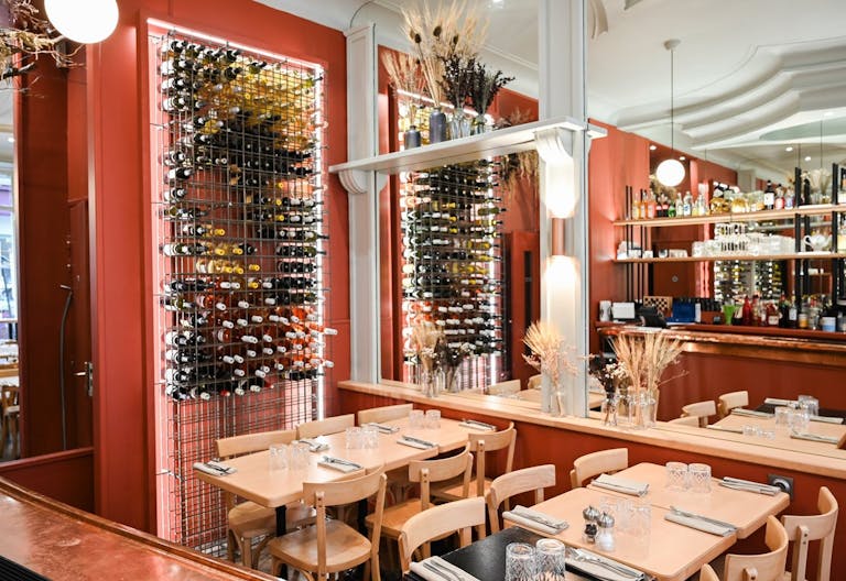 Restaurant � Paris... pr�s de la Madeleine, de l'Op�ra et des Grands Boulevards! - Image 2