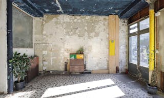 Superbe boutique devanture d'�poque, murs bruts - Image 4