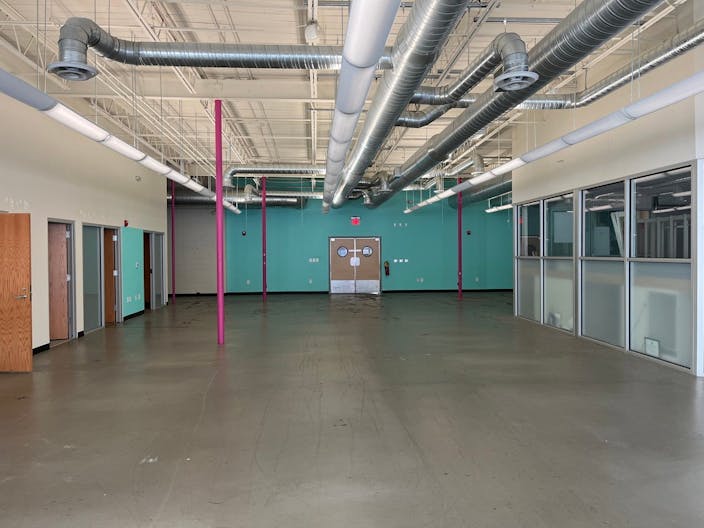 RETAIL/ EVENT/ STUDIO SPACE BETWEEN BUCKHEAD AND MIDTOWN - Image 2