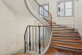 Espace showroom / �v�nement : verri�re, volume et design �pur� - Image 15