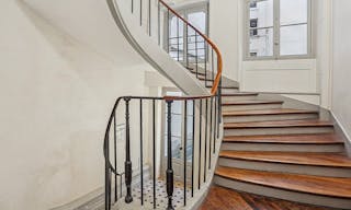 Espace showroom / �v�nement : verri�re, volume et design �pur� - Image 15