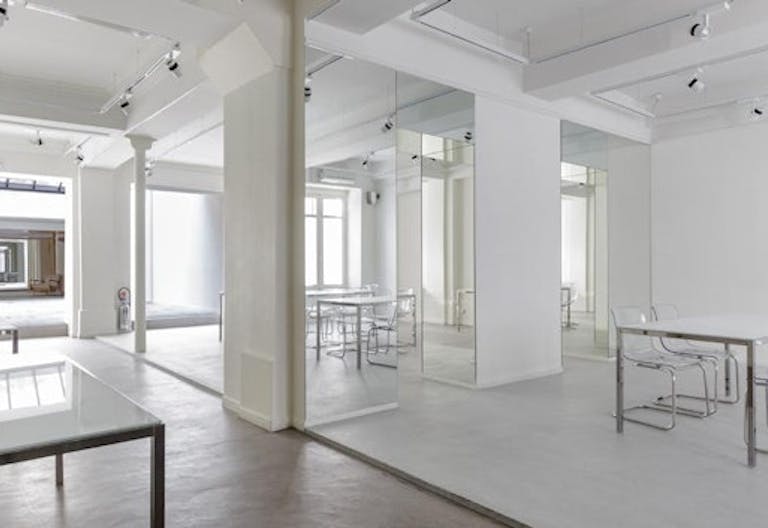 230 Coeur Marais Showroom - Image 4