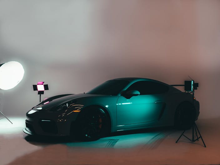 Production Studio with Cyc Wall for Cars and 3000+sqft Theme Background - Image 3