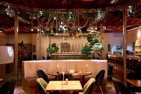 Chic 8th Street Dining Spot - perfect for a variety of events - Image 5
