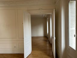 Apartment Showroom in Saint-Germain - Image 17