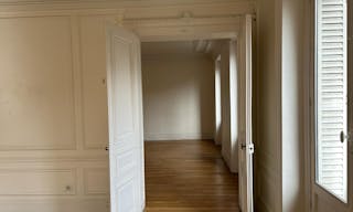 Apartment Showroom in Saint-Germain - Image 17