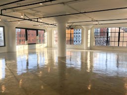 Bright studio in DTLA - Image 4