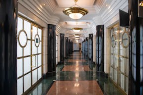 Elegant Retail Space at Historic Hotel Bristol - Image 3