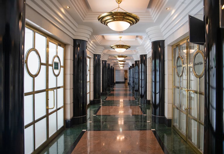 Elegant Retail Space at Historic Hotel Bristol - Image 3