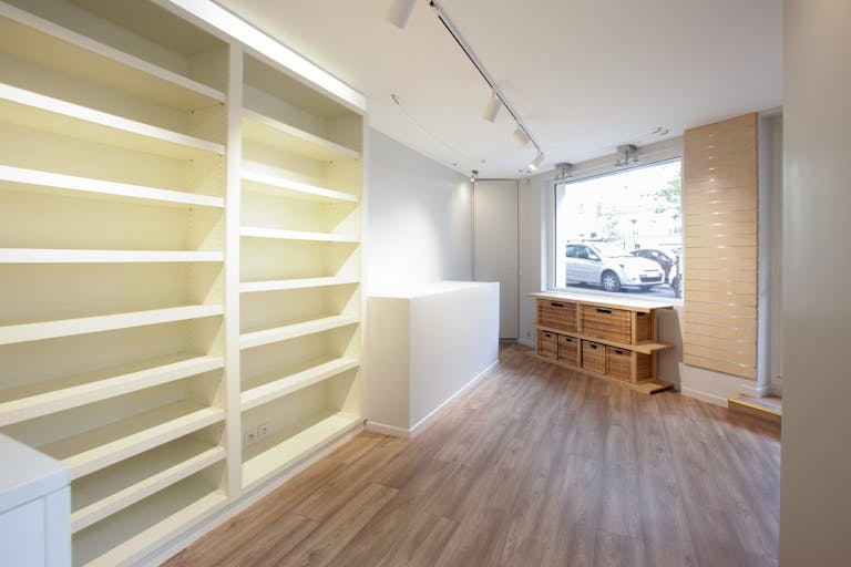 Pop-Up Store in Boulogne Nord - Image 2