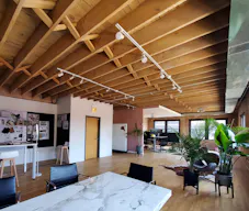 Vibrant Fulton Market Studio - Image 0