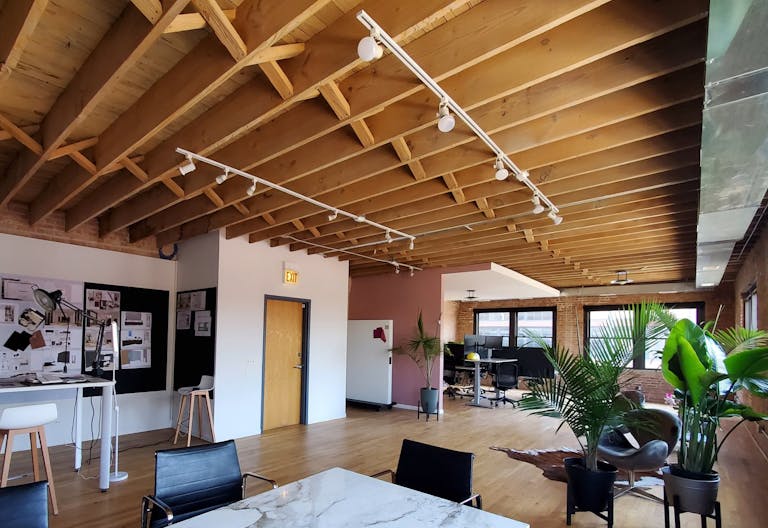 Vibrant Fulton Market Studio - Image 0