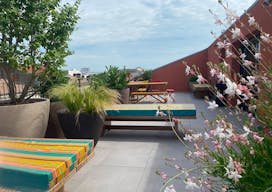 rooftop avec terrasse, vue imprenable, Bordeaux Chartrons dans immeuble d'architecte avec jardin - Image 5