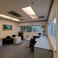 2 story building in grate location, close to downtown Seattle, Magnolia and Ballard center. It has 12 designated parking spaces and garage. Updates available.. - Image 3