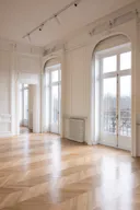 Un luxueux appartement en face du jardin des tuilerie - Image 6