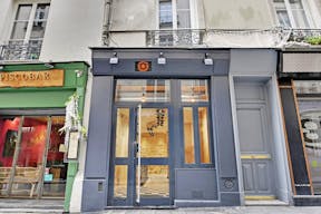 Boutique For Rent Paris Etienne Marcel - Ideal Pop-Up Store / Art Exhibition - Image 2