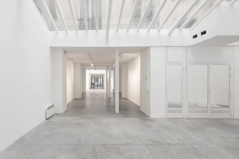 Perfect Showroom - Rue de Turenne - Image 1