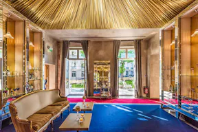 Exceptional Space in Triangle d'Or - Image 0