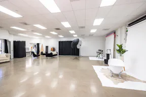 Orange County 1800 sq ft Studio - Image 3