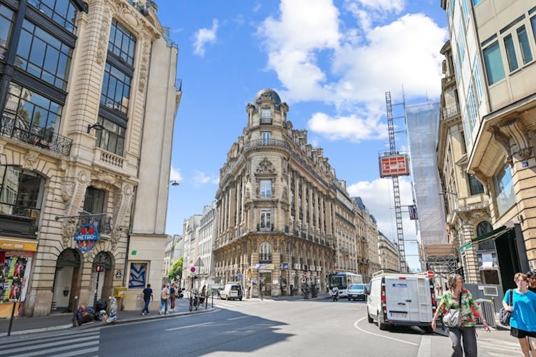 Amazing Award Winning Showroom - Image 2