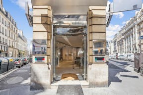 Amazing Award Winning Showroom - Image 1