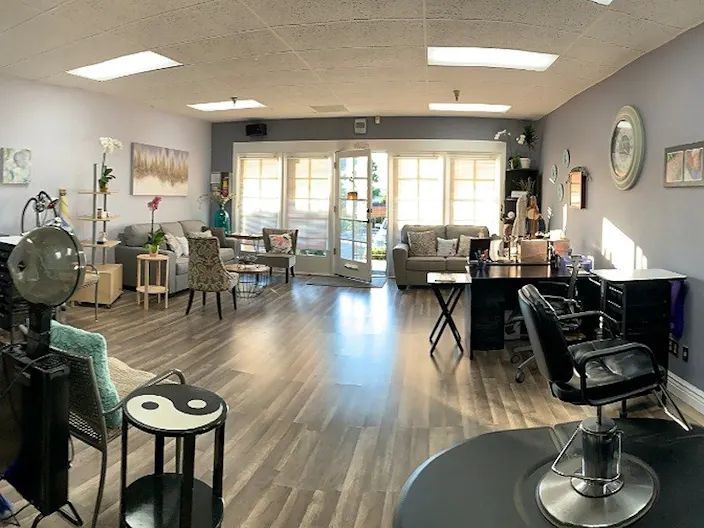 A Unique Beauty Bar in Pacifica - Image 2
