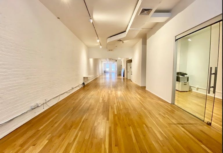 ** SPACIOUS SOHO OFFICE / EVENT SPACE, Move-In Ready ** 4th Floor. - Image 0