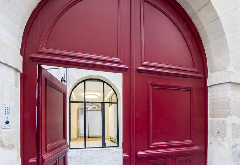 un lieu d'exception dans le marais, Paris - Image 0