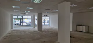 Pop-Up Space Near Deutsche Oper, Charlottenburg - Image 1