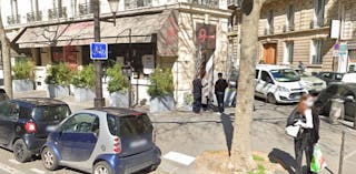 Corner Boutique in 8th arrondissement - Saint-Augustin - Image 0