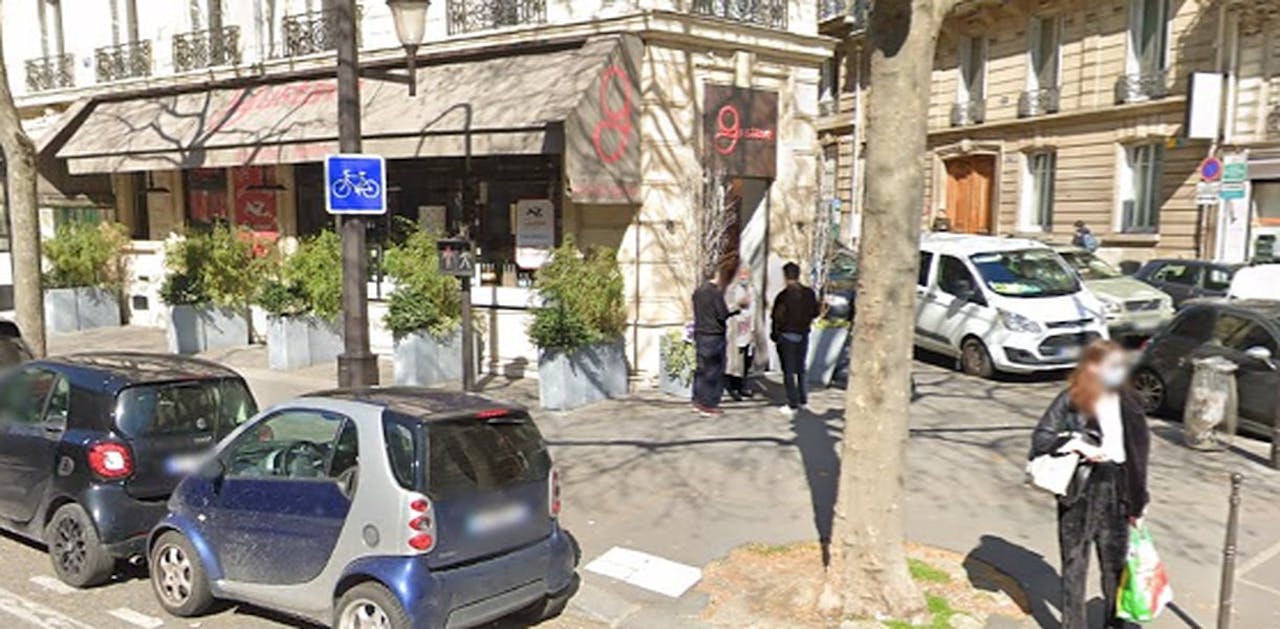 Corner Boutique in 8th arrondissement - Saint-Augustin - Image 0