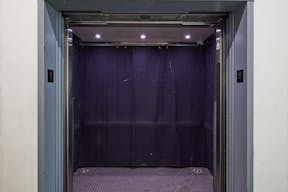 7500 sqft Bright West Soho Studios - Image 14