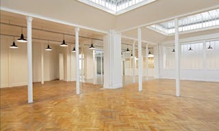 Premium Space In R�publique - Image 6