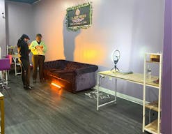 Luxurious Urban Atelier - Image 21