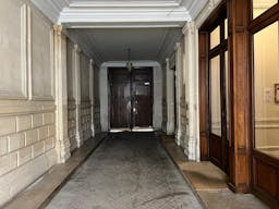 Luxury Apartment Paris - Image 6