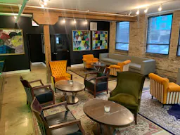 Cozy Art Studio in Chicago - Image 3