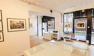 Contemporary Gallery in Le Marais - Image 3