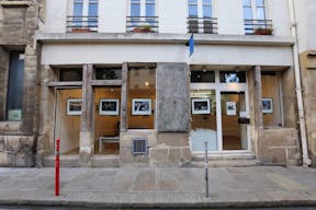 Contemporary Gallery in Le Marais - Image 4